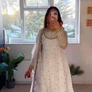 Faux Georgette with inner Gown