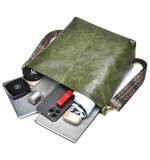 Women's PU Leather Zipper Handbag (Green)
