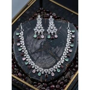Women's Brass Silver Plated Necklace set (Silver)